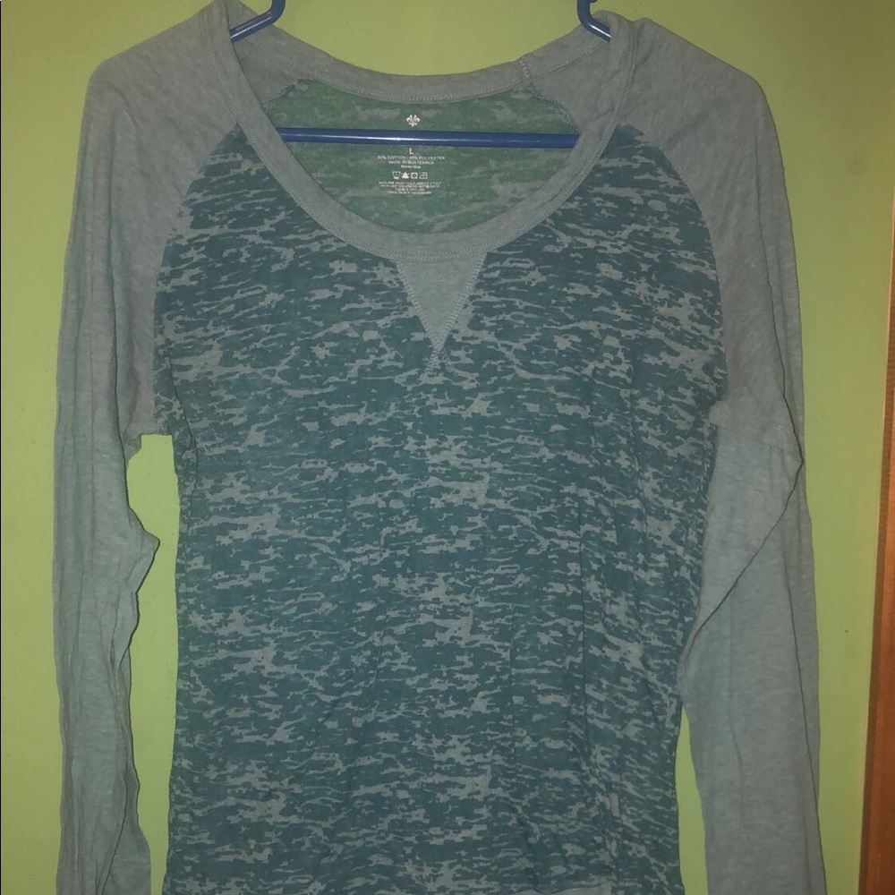Long sleeved shirt